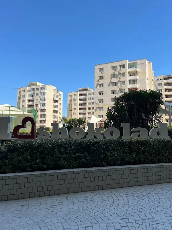 Satılır 3 otaqlı mənzil 152 m²