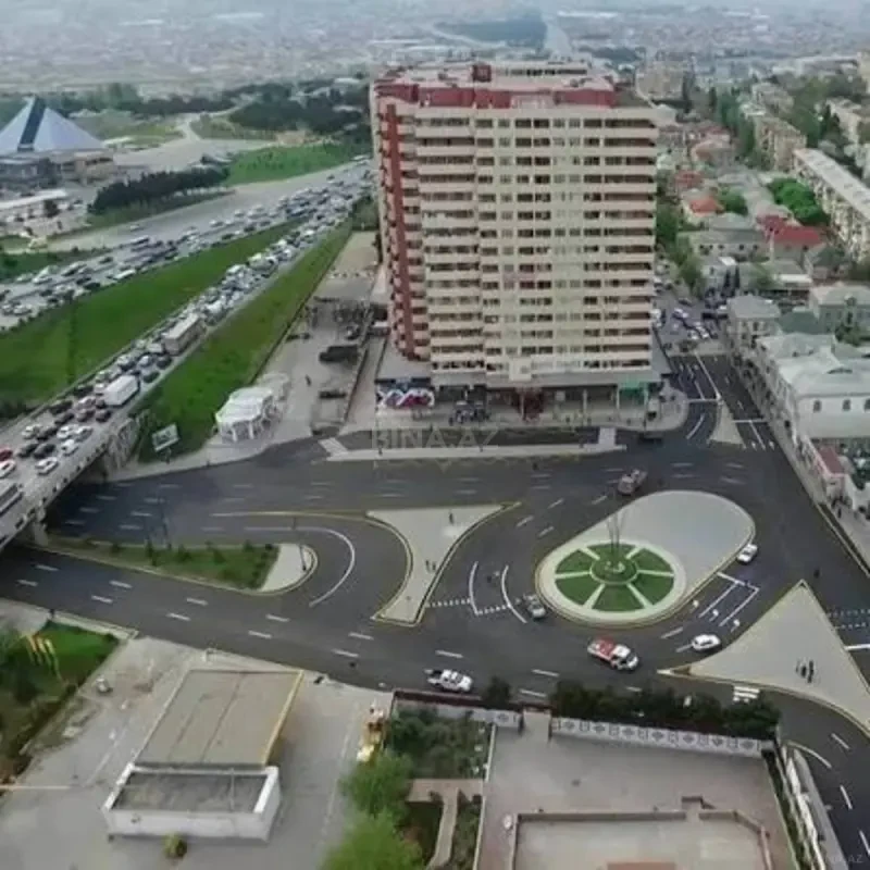 Satılır 3 otaqlı mənzil 110 m²