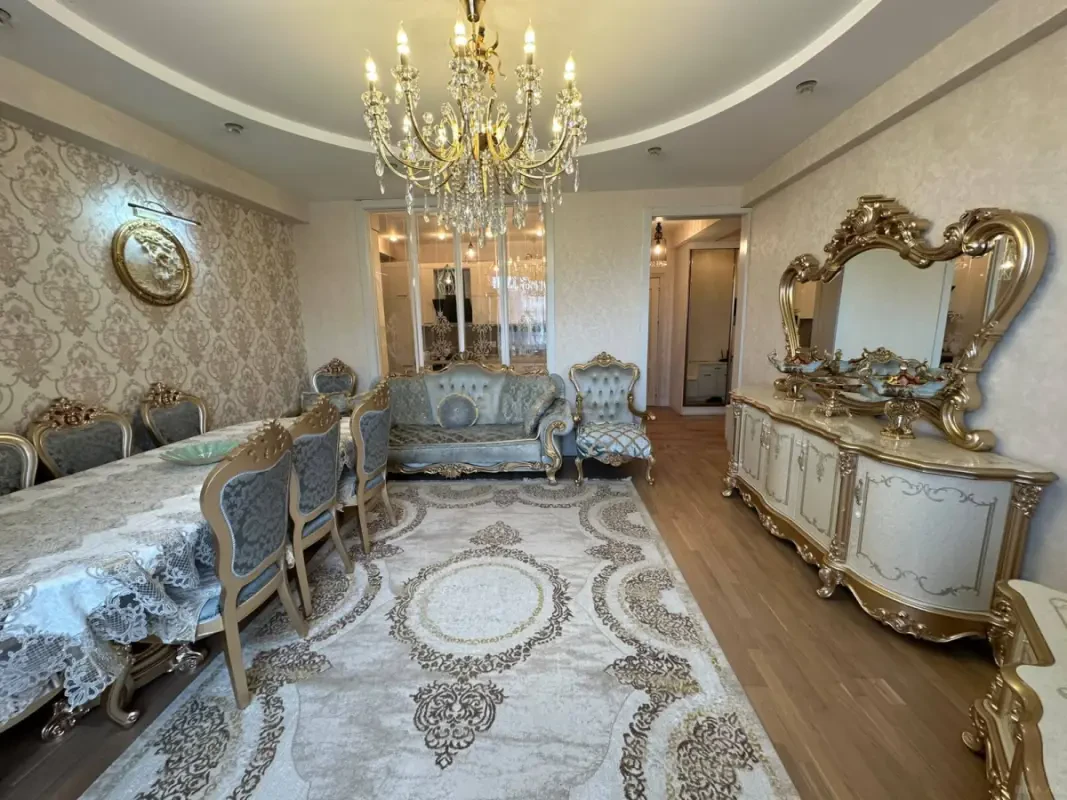 Kirayə verilir 3 otaqlı mənzil 110 m²