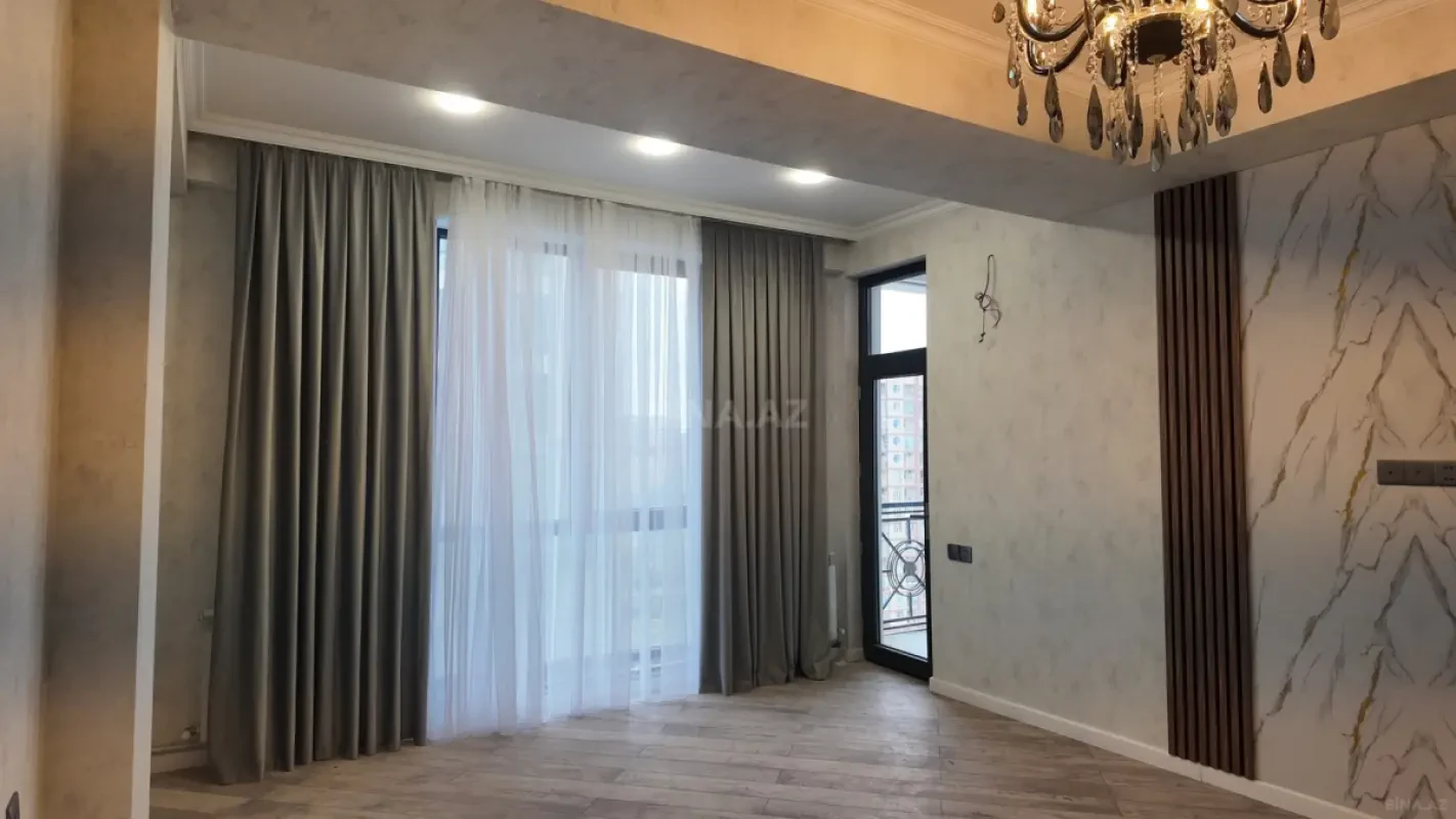 Kirayə verilir 2 otaqlı mənzil 92 m²
