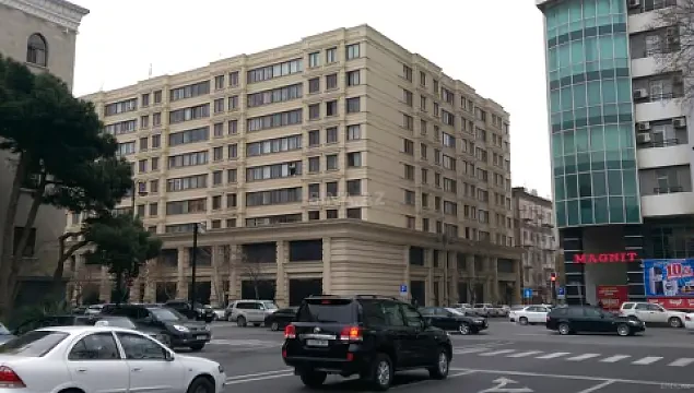 Kirayə verilir 2 otaqlı mənzil 70 m² — Bakı 2 otaq 70.00 m²
