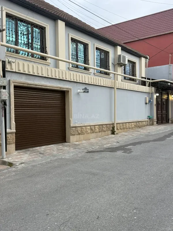 Satılır 7 otaqlı həyət evi 310 m²
