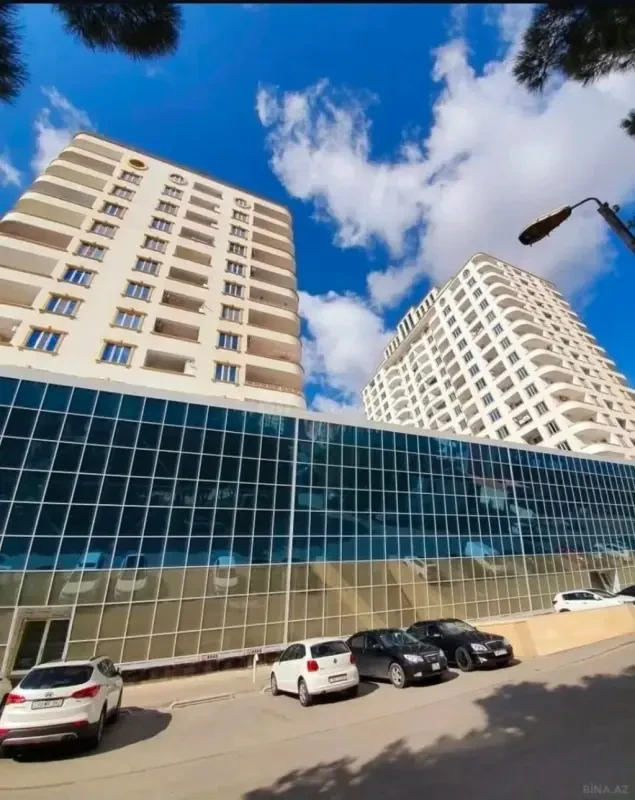 Satılır 4 otaqlı mənzil 159 m²