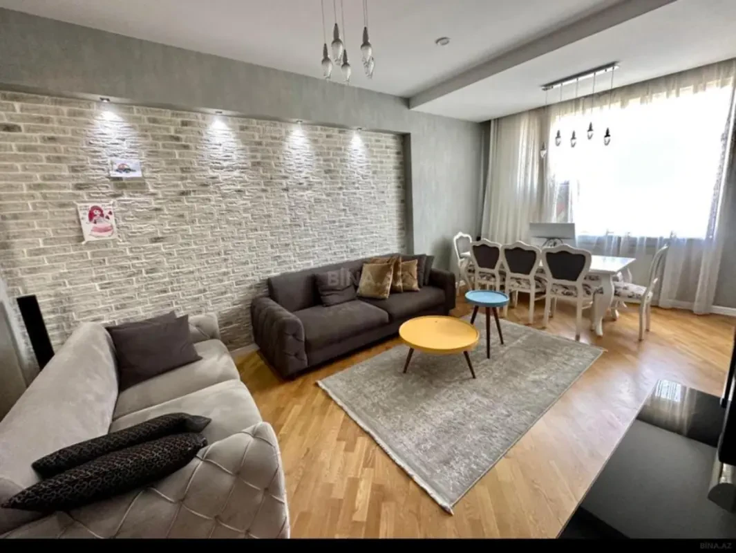 Kirayə verilir 3 otaqlı mənzil 92 m²