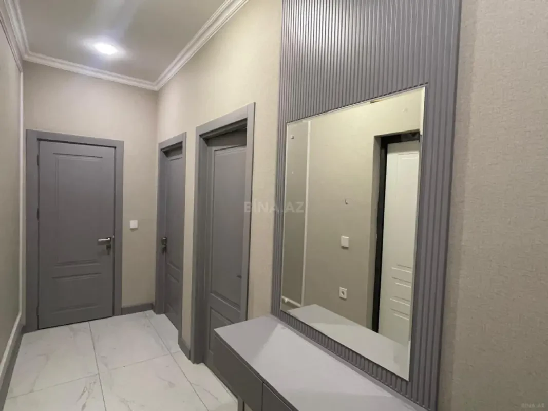 Kirayə verilir 2 otaqlı mənzil 75 m²