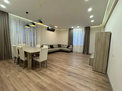Satılır 4 otaqlı mənzil 175 m² — Bakı, Nəsimi 4 otaq 175.00 m²
