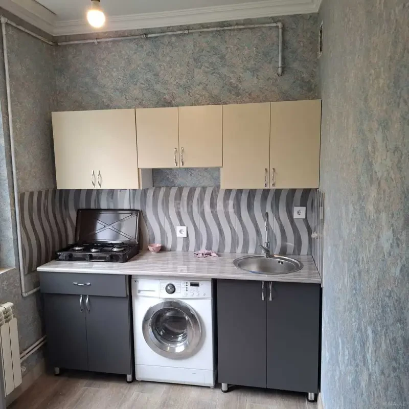 Kirayə verilir 2 otaqlı mənzil 50 m²