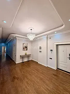 Kirayə verilir 4 otaqlı mənzil 250 m² — Bakı 4 otaq 250.00 m²