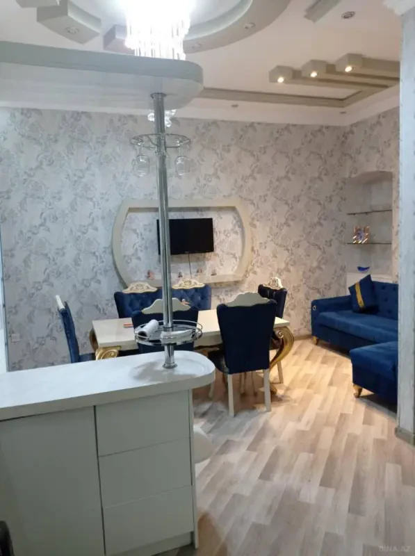 Kirayə verilir 3 otaqlı mənzil 120 m²