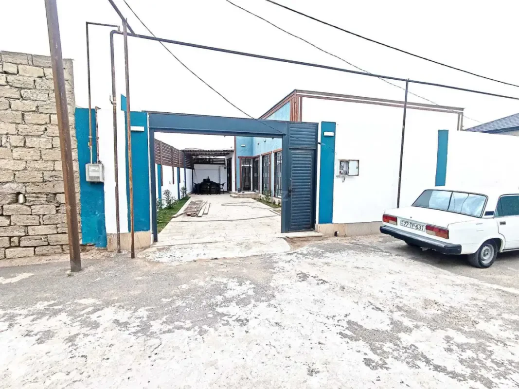 Satılır 4 otaqlı həyət evi 100 m²