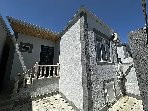 Satılır 2 otaqlı həyət evi 100 m² — Bakı 2 otaq 100.00 m²
