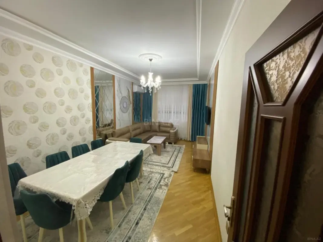 Kirayə verilir 2 otaqlı mənzil 70 m²
