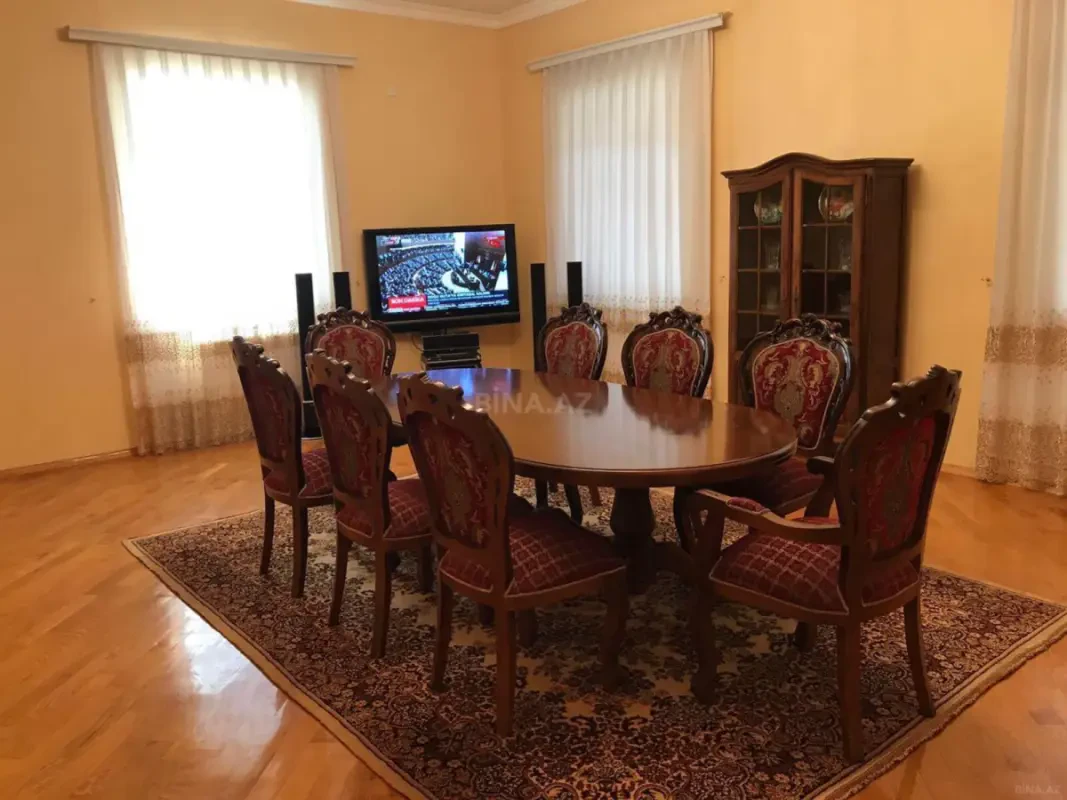 Kirayə verilir 5 otaqlı həyət evi 350 m²