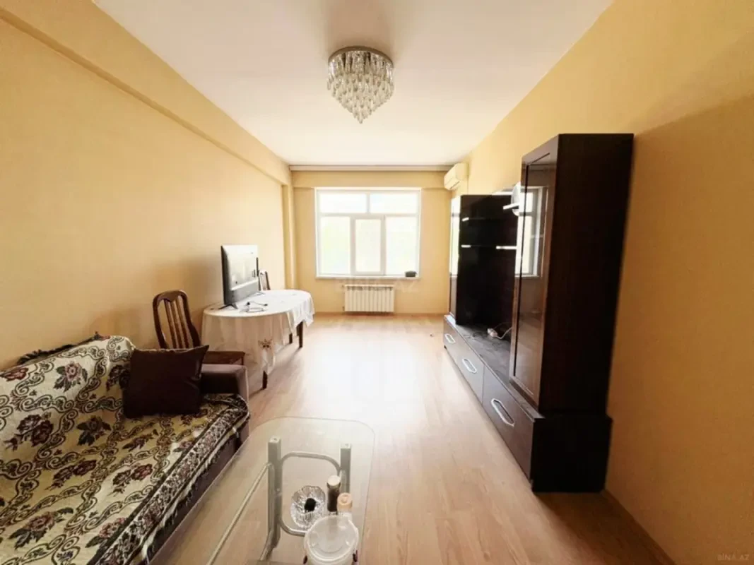 Satılır 2 otaqlı mənzil 68 m²