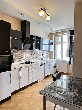 Kirayə verilir 3 otaqlı mənzil 145 m² — Bakı, Yasamal 3 otaq 145.00 m²