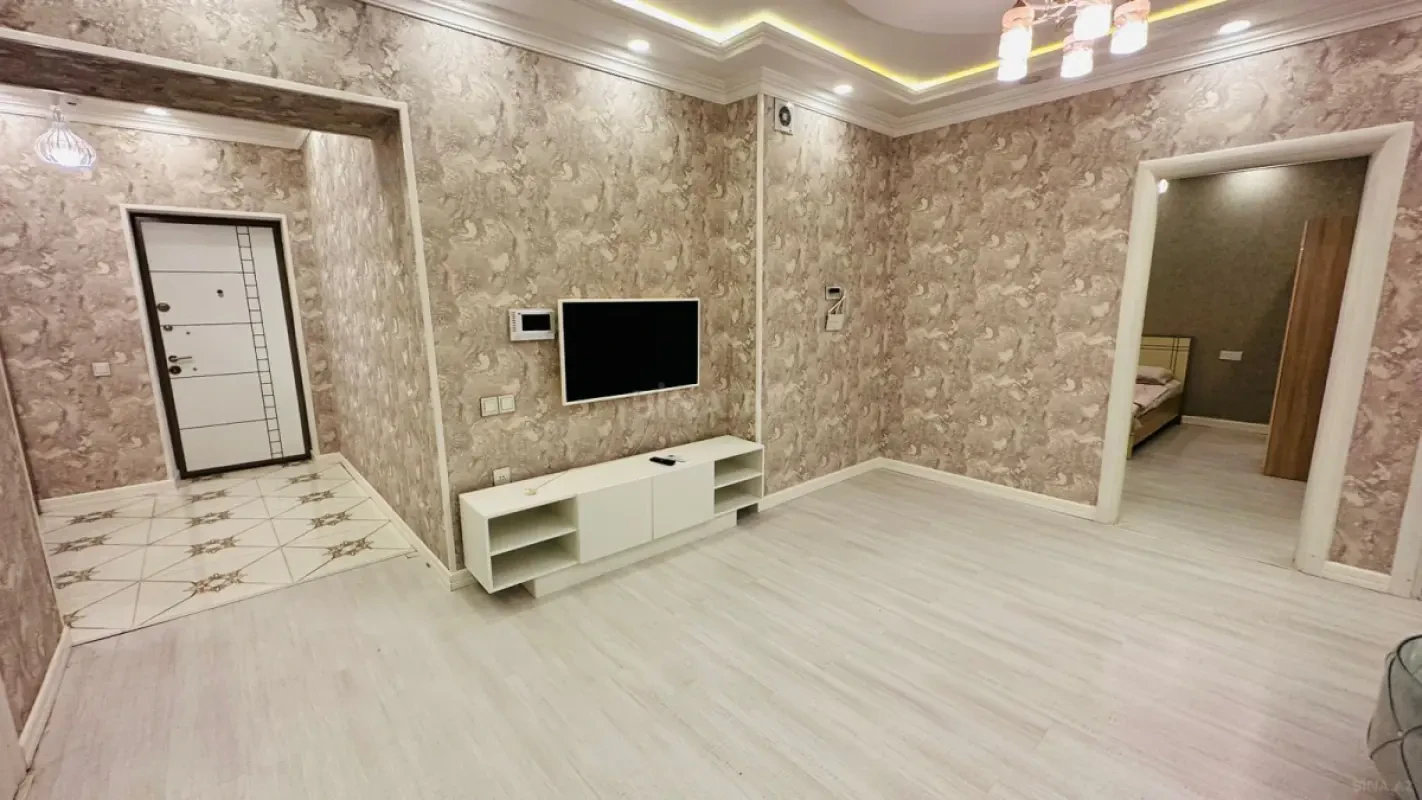 Kirayə verilir 3 otaqlı mənzil 120 m²