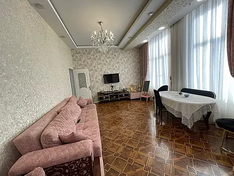 Satılır 2 otaqlı mənzil 83 m² — Bakı 2 otaq 83.00 m²