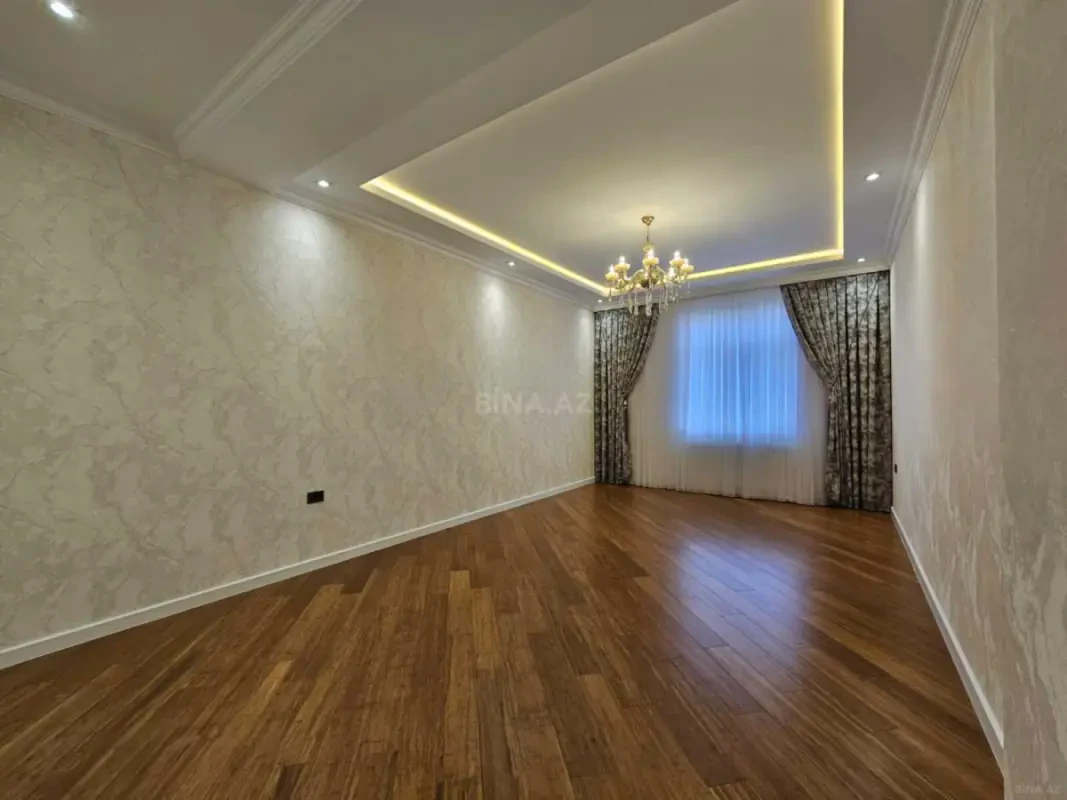 Satılır 3 otaqlı mənzil 120 m²
