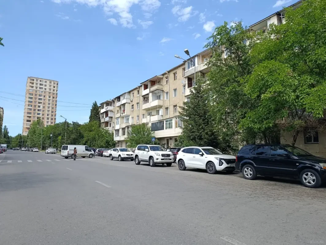 Satılır 3 otaqlı mənzil 97 m²