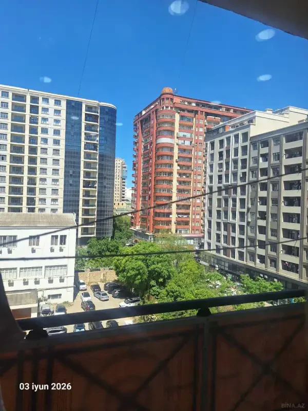 Kirayə verilir 2 otaqlı mənzil 90 m²
