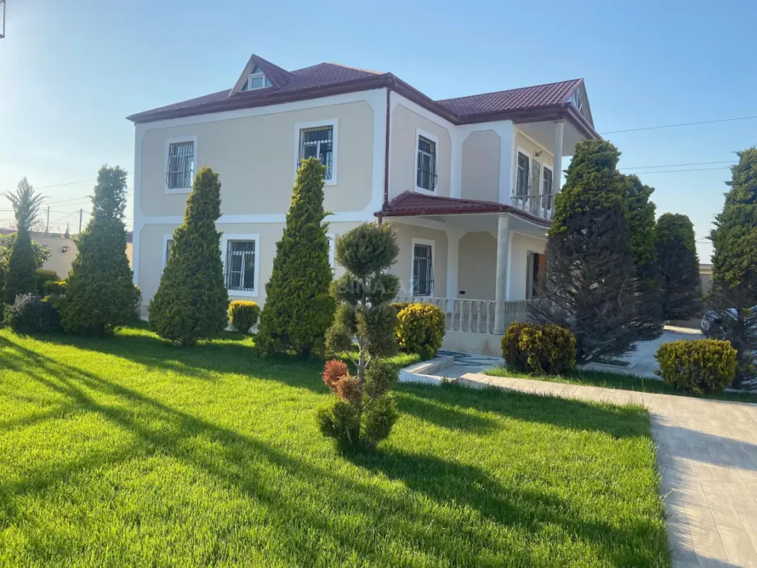 Kirayə verilir 7 otaqlı həyət evi 250 m²
