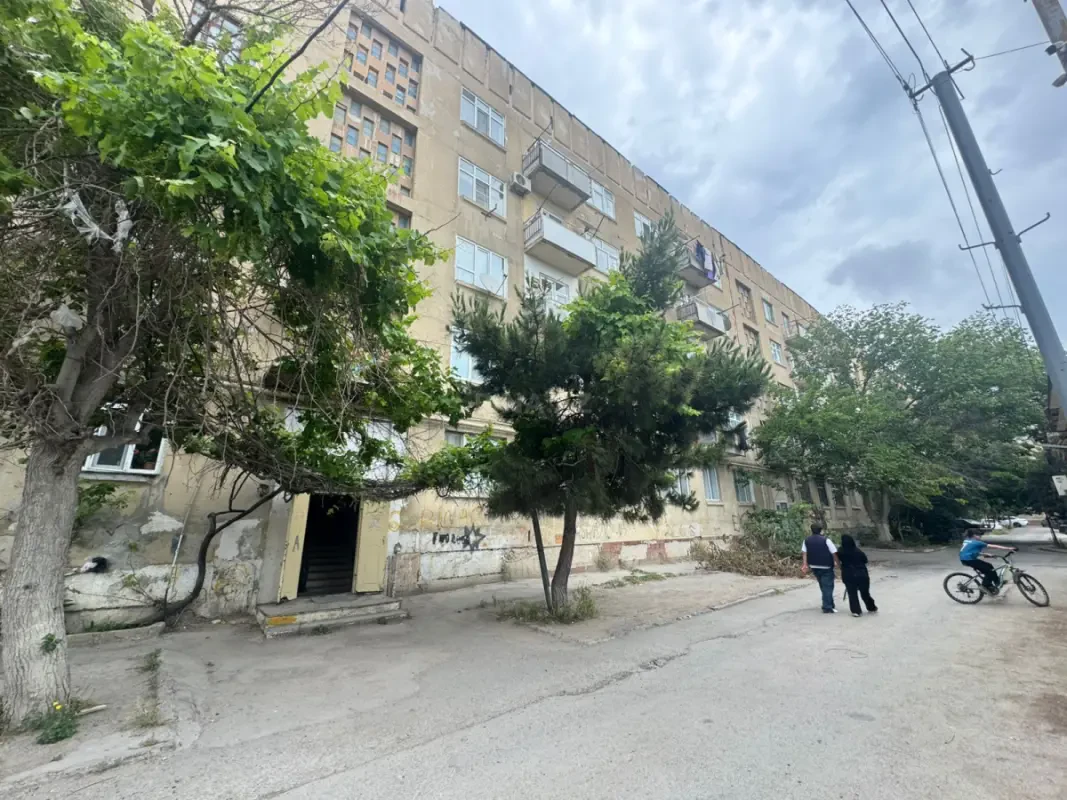 Satılır 1 otaqlı mənzil 50 m²