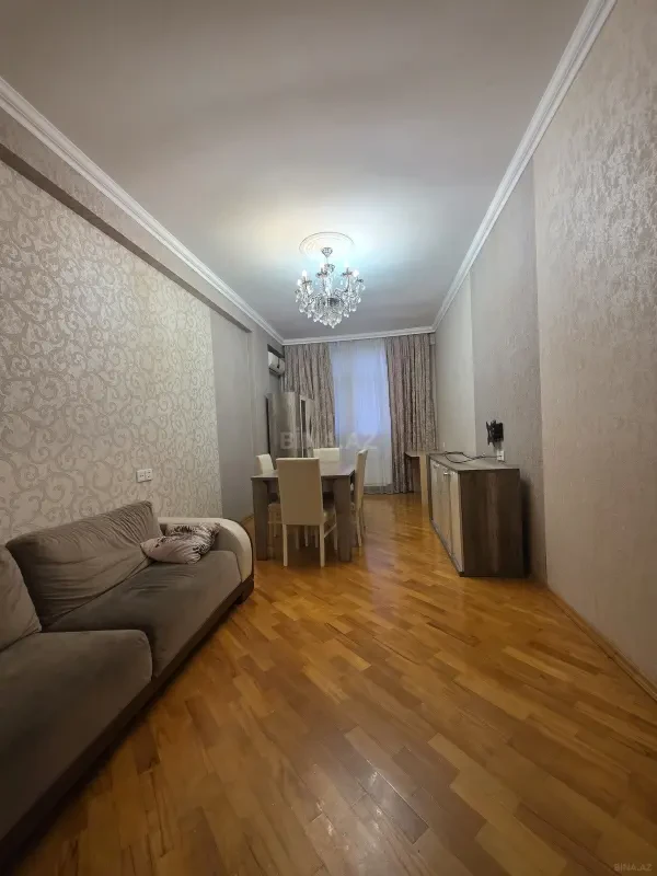 Satılır 2 otaqlı mənzil 80 m²