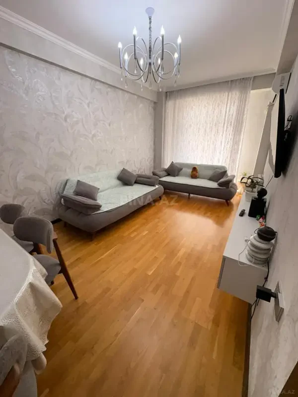 Satılır 2 otaqlı mənzil 68 m²