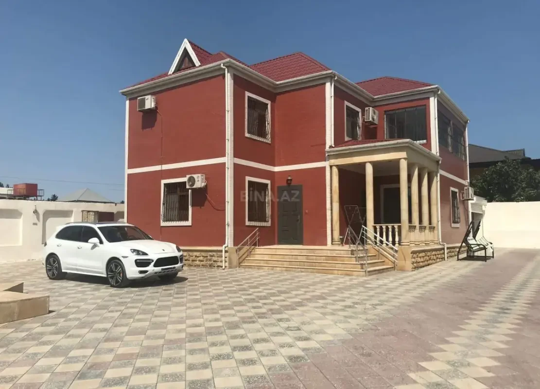 Satılır 5 otaqlı həyət evi 410 m²