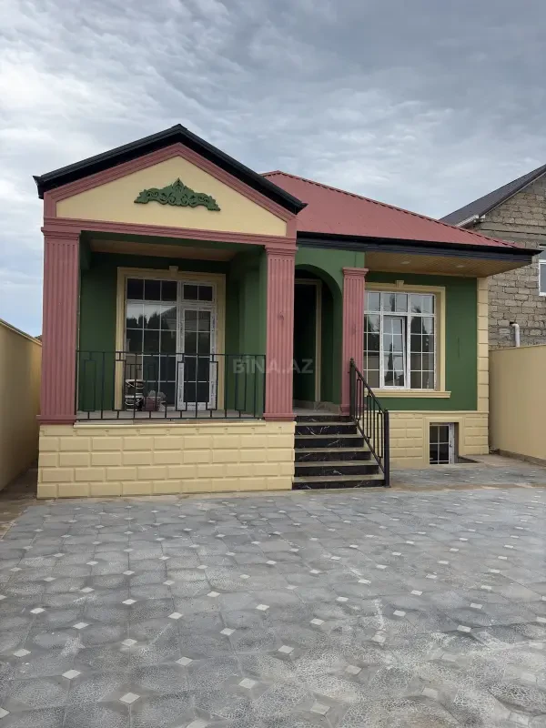 Satılır 4 otaqlı həyət evi 115 m²