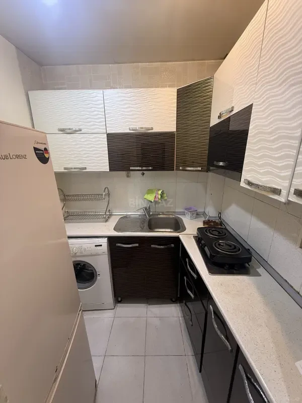 Kirayə verilir 2 otaqlı mənzil 50 m²