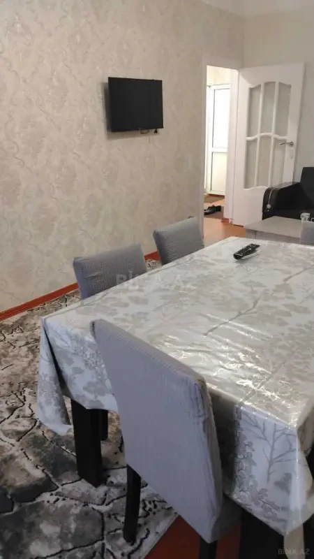 Kirayə verilir 2 otaqlı mənzil 60 m²