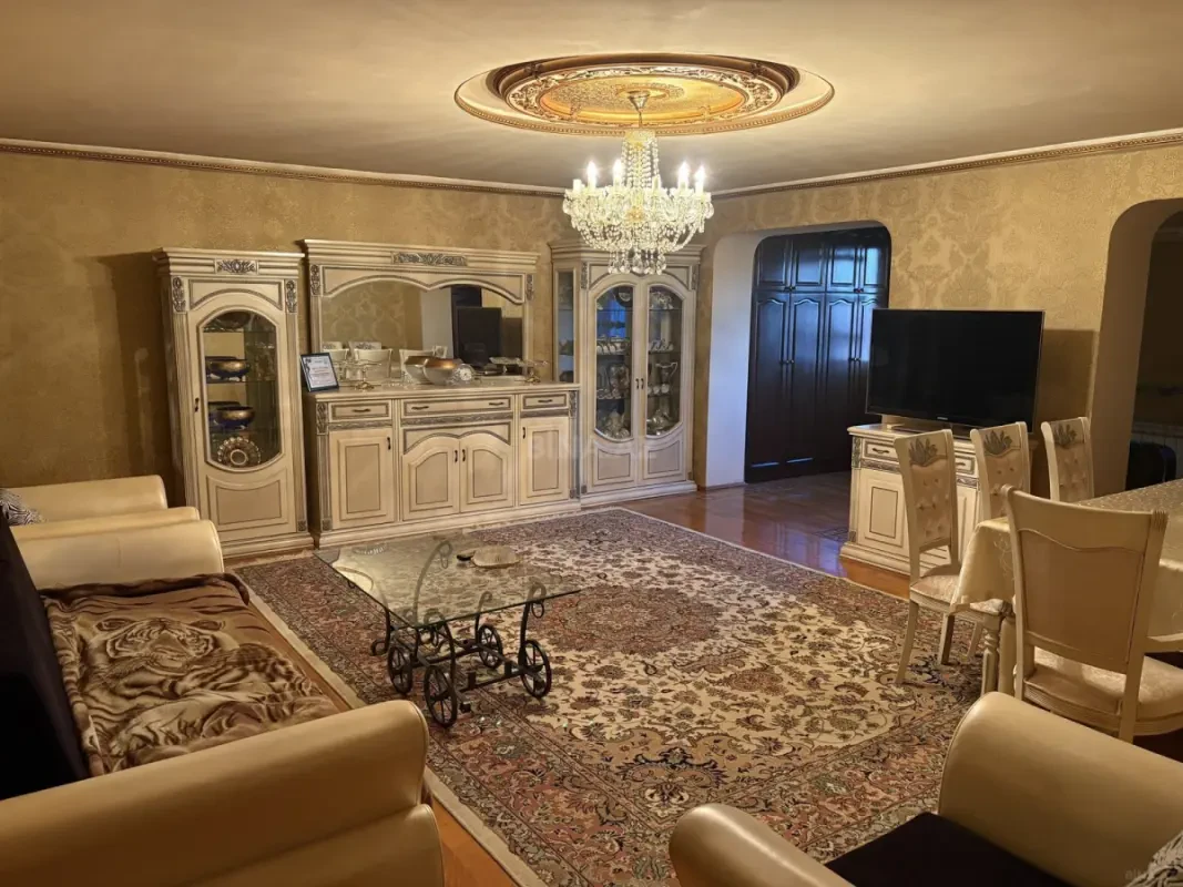 Satılır 3 otaqlı mənzil 100 m²