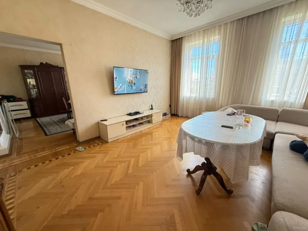 Satılır 3 otaqlı mənzil 100 m²