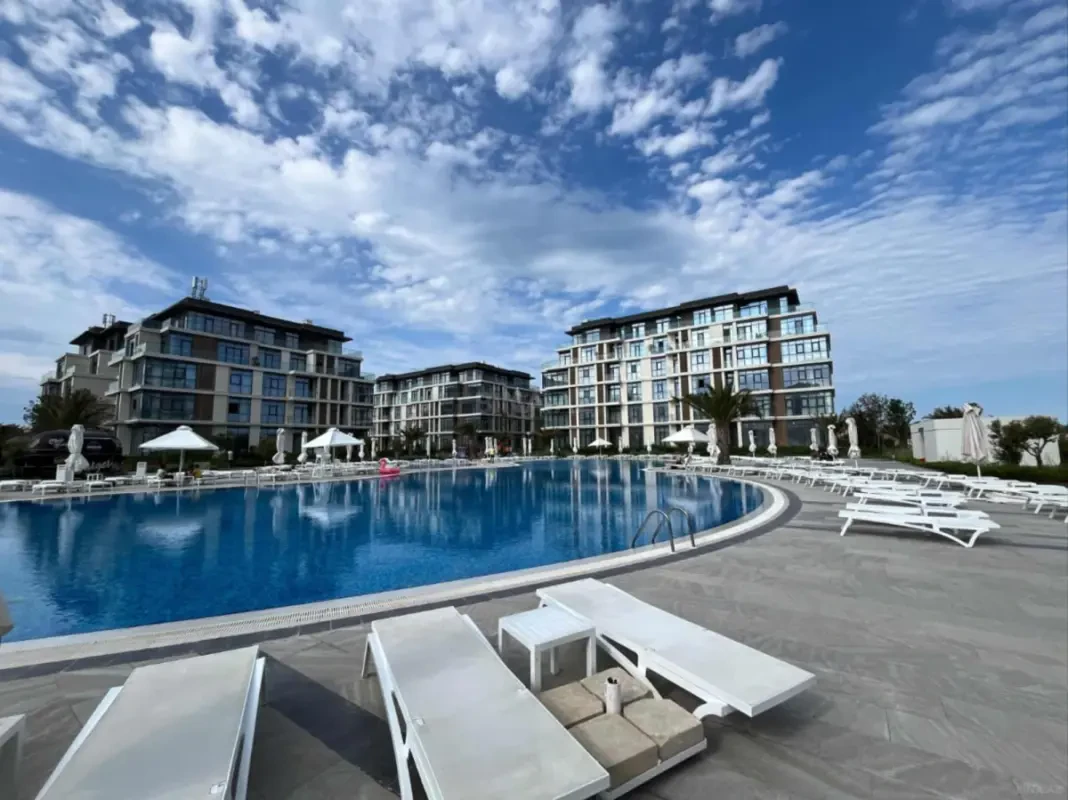 Satılır 2 otaqlı mənzil 85 m²