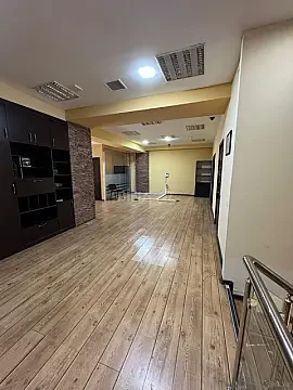 Kirayə verilir 5 otaqlı ofis 180 m² — Bakı 5 otaq 180.00 m²