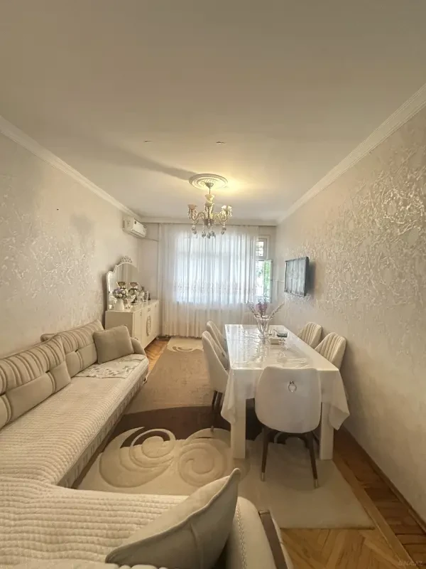 Satılır 3 otaqlı mənzil 75 m²
