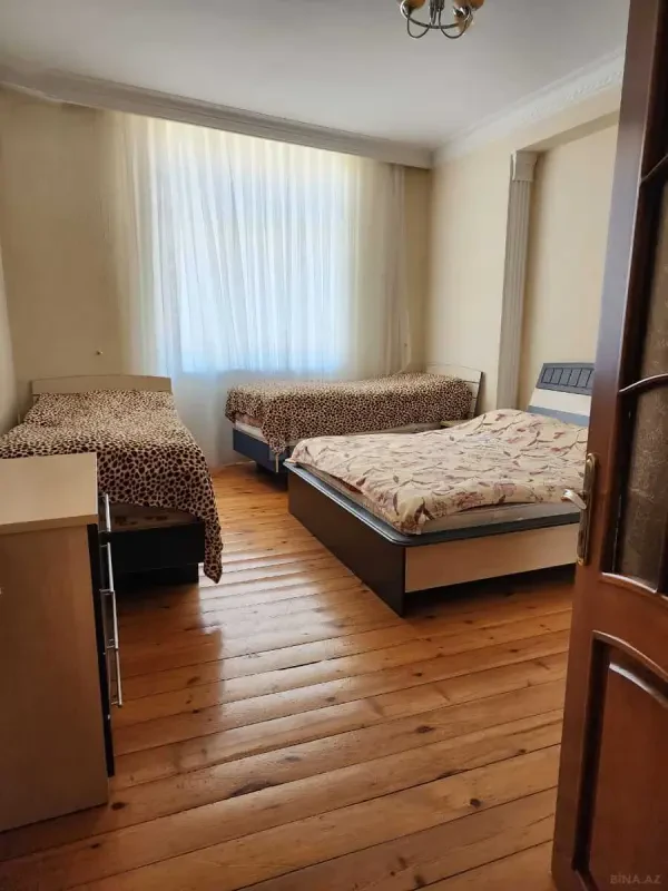 Kirayə verilir 3 otaqlı mənzil 100 m²