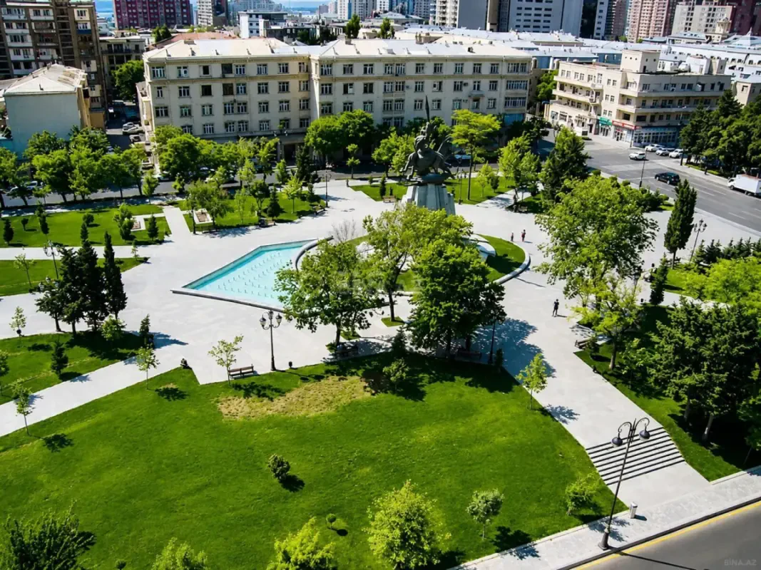 Satılır 3 otaqlı mənzil 92 m²