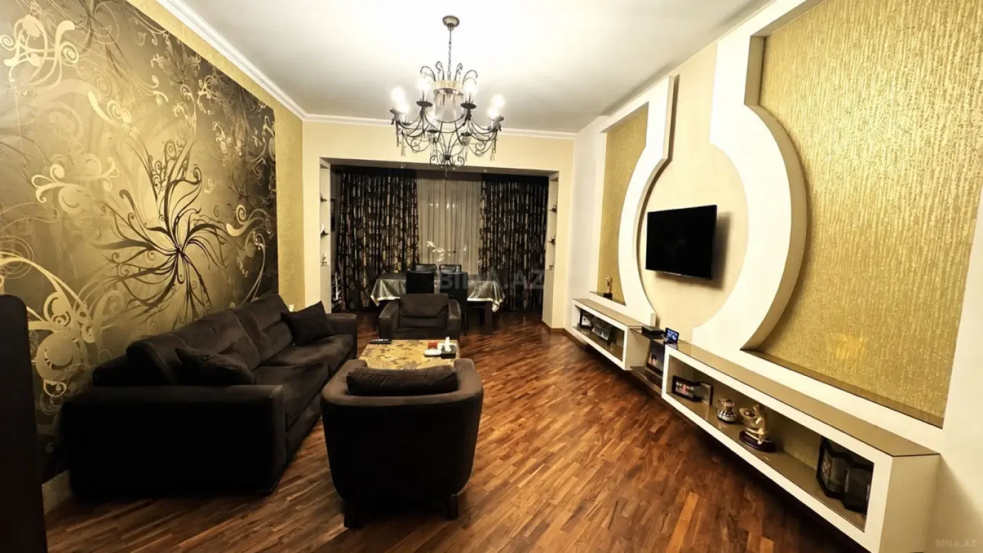 Satılır 3 otaqlı mənzil 125 m²