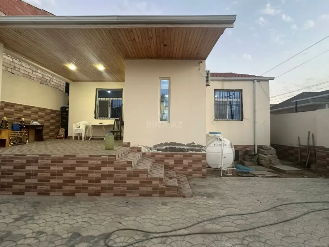 Satılır 3 otaqlı həyət evi 100 m²