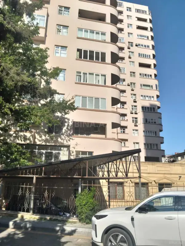 Satılır 2 otaqlı mənzil 86 m²