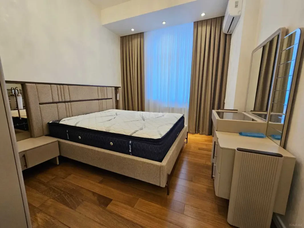 Kirayə verilir 2 otaqlı mənzil 80 m²