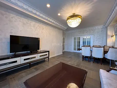 Satılır 4 otaqlı mənzil 209 m² — Bakı 4 otaq 209.00 m²