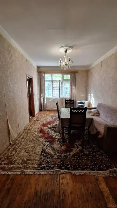 Kirayə verilir 2 otaqlı mənzil 45 m²