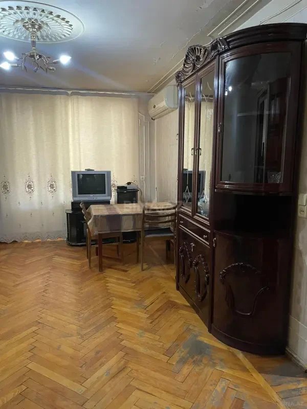 Kirayə verilir 2 otaqlı mənzil 55 m²