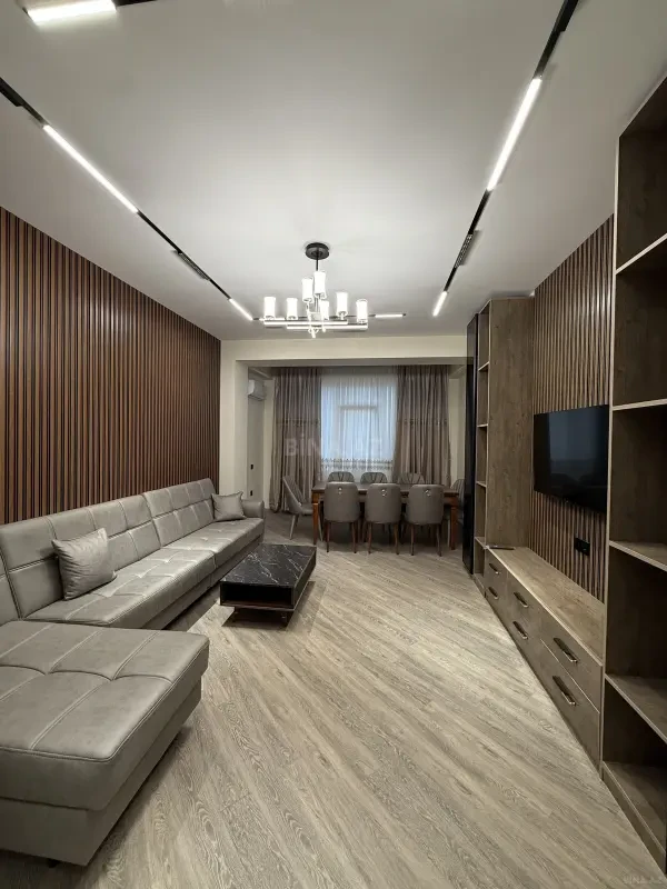 Kirayə verilir 3 otaqlı mənzil 108 m²