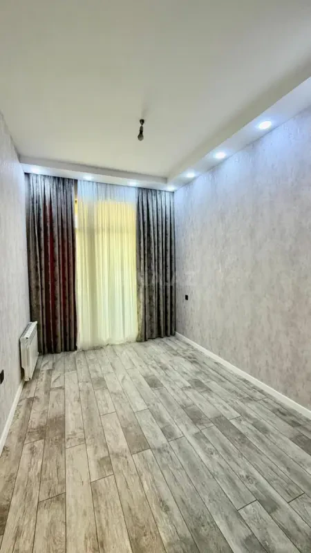 Satılır 3 otaqlı mənzil 75 m²