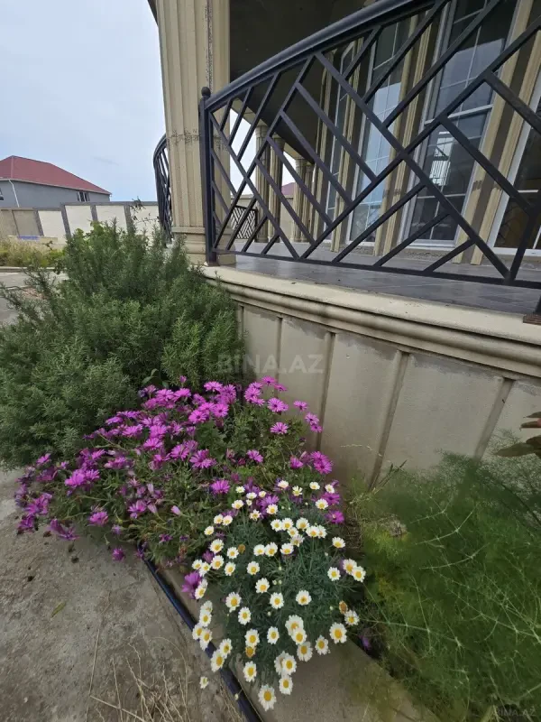 Kirayə verilir 5 otaqlı həyət evi 240 m²