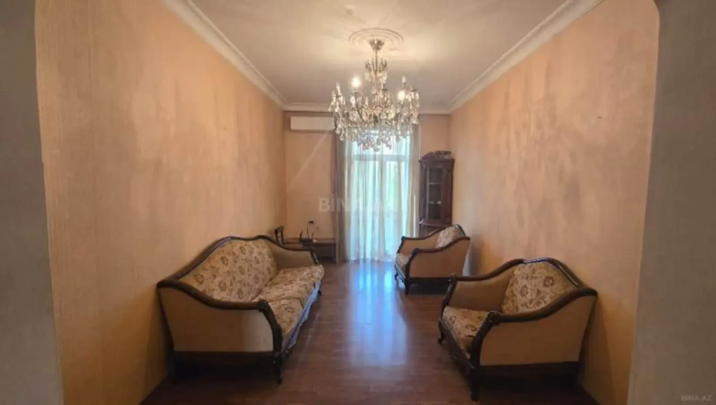 Kirayə verilir 2 otaqlı mənzil 50 m²